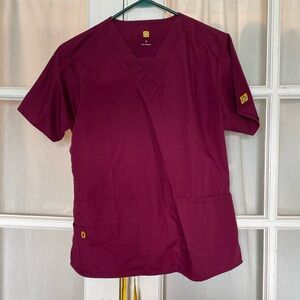 Women’s Wine Wonderwink Scrubset